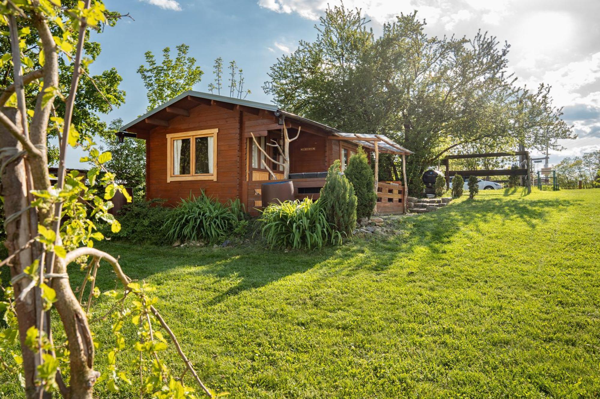 Cozy Wood Hut On The Farm Villa Trebivlice Dış mekan fotoğraf